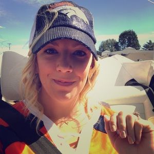 Meet your Posher, Carissa